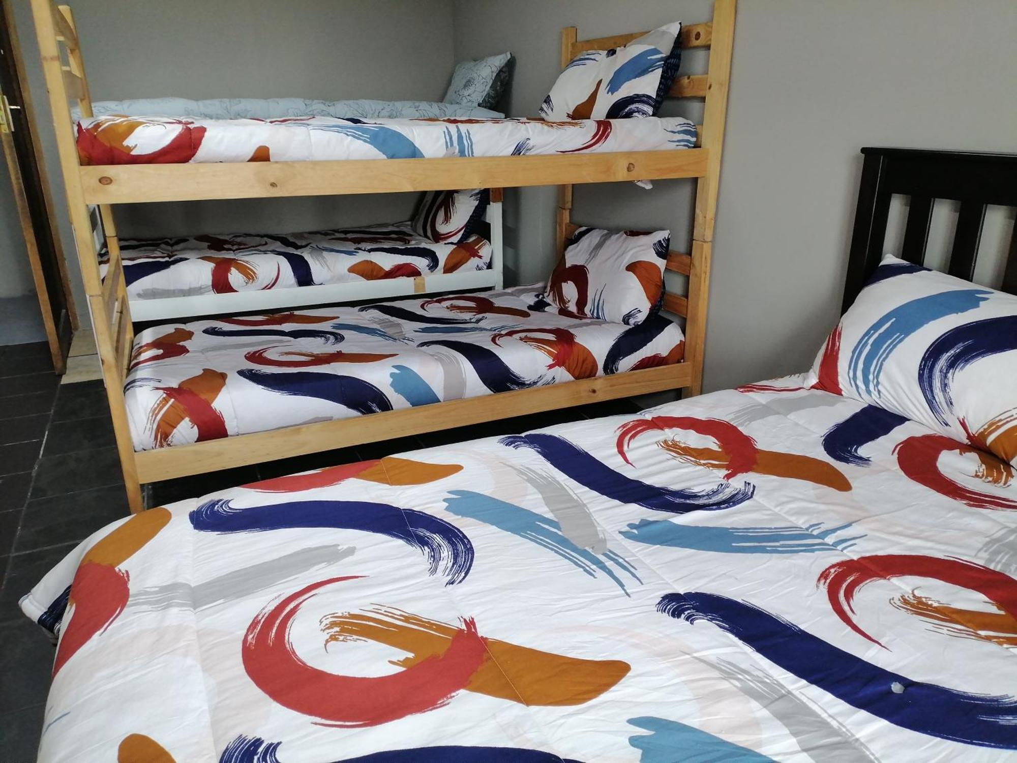 Mile Crunchers Backpackers & Hostelling Mosselbaai Buitenkant foto